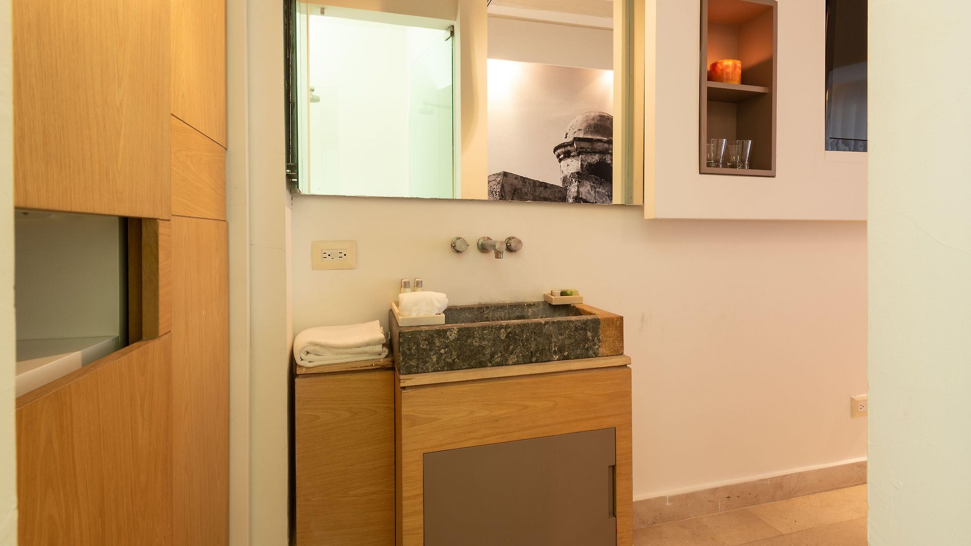 Hotel Delirio