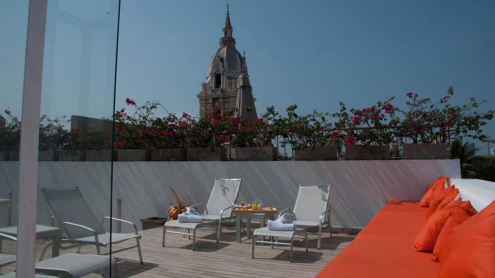 Hotel Delirio